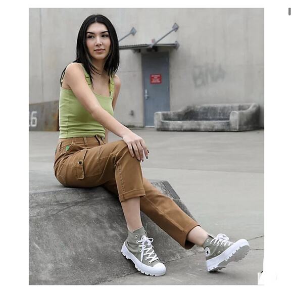 Empyre Womens Marlo Canvas Cargo Y2K Skater Pants - Bronze Brown, Jr. Size 13 - Picture 6 of 15